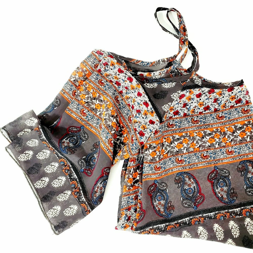 Sheer Off-Shoulder Boho Floral Print Flowy Blouse - Picture 6 of 7